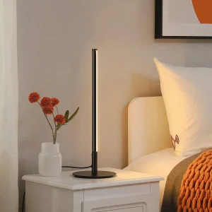 Auroro – Minimalistisk bordslampa i guld med dimbar LED och touchkontroll