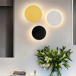 Lunaris – Modern Rund Vägglampa i Metall med Varmt LED-Ljus