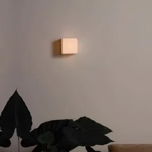 ZenWeave – Vägglampa i Tyg med Japansk Kvadratisk Design och Integrerad LED