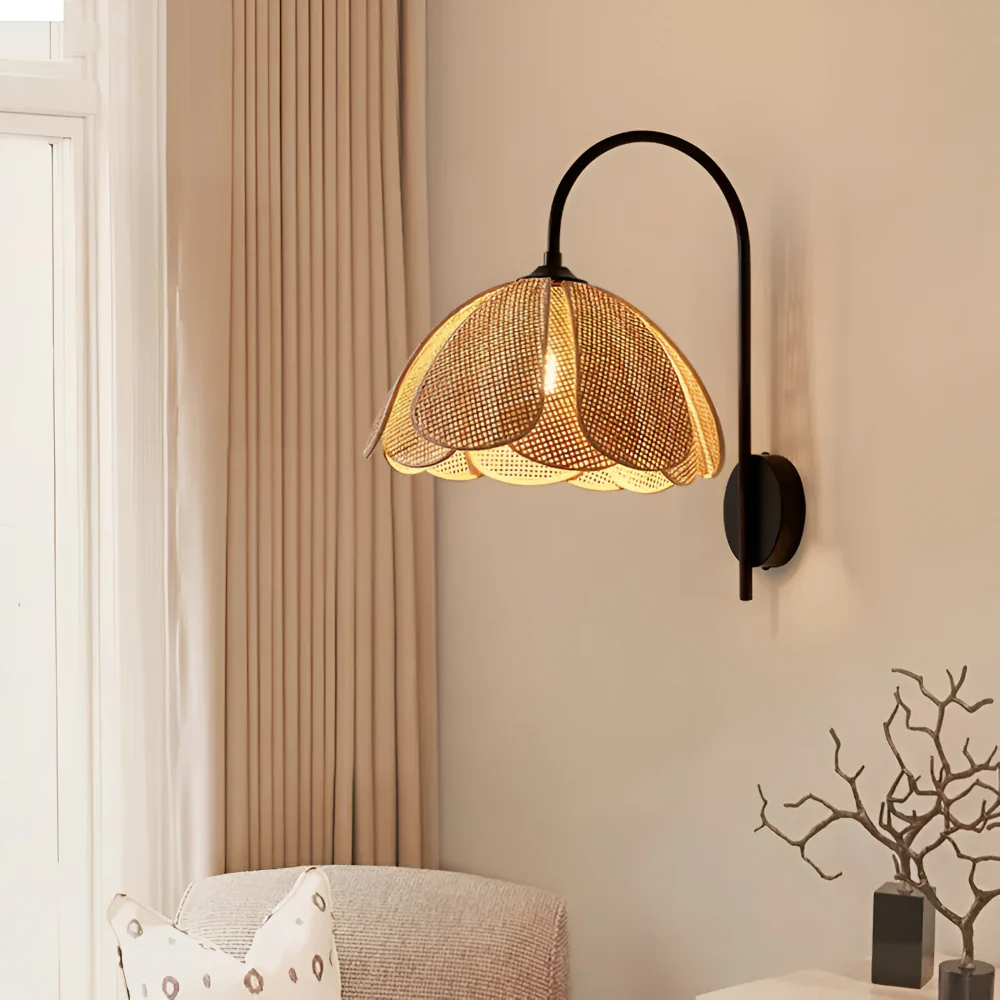 SoraLeaf – Japansk Wabi Sabi Vägglampa i Rattan | Handgjord Blombladsdesign med Naturlig Elegans - Bild 3
