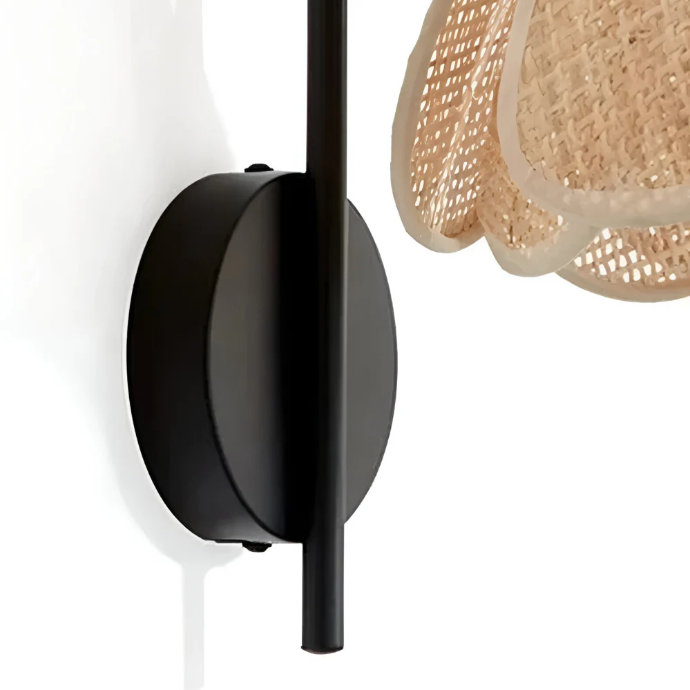 SoraLeaf – Japansk Wabi Sabi Vägglampa i Rattan | Handgjord Blombladsdesign med Naturlig Elegans - Bild 6